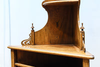 珍品!! 優美な杢目を魅せる優雅な佇まいのコーナー用飾り棚 BB3280