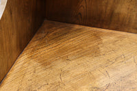 珍品!! 優美な杢目を魅せる優雅な佇まいのコーナー用飾り棚 BB3280