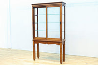 上品な艶色に包まれた開放的な眺めの高脚ガラスケース BB3037