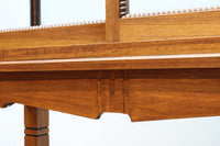 上品な艶色に包まれた開放的な眺めの高脚ガラスケース BB3037