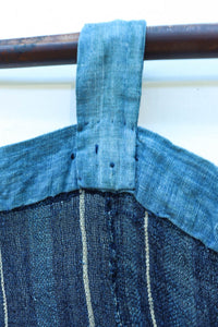 藍色のストライプ柄で涼し気な麻の暖簾 DC7769