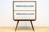 ハの字脚のデザインがモダンな印象の飾り棚 BB2235