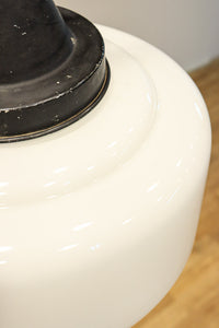 シンプルなデザインがレトロ感を高める大型サイズの電笠 DC7816