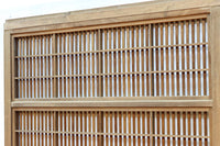 幅927ミリ 帯びガラスが風情ある上質な木地色をした大阪格子戸 F8516 在庫4枚