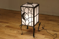 三日月柄が浮かぶ鉄製行灯(あんどん) DC8434