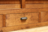 横桟使いの味わい溢れる木地色の収納箪笥 BB3318