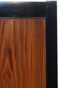 幅903ミリ 見事な漆の艶を纏う美しい杢目を魅せる板戸 F8531 在庫4枚