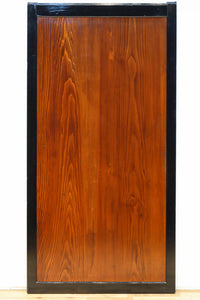 幅903ミリ 見事な漆の艶を纏う美しい杢目を魅せる板戸 F8531 在庫4枚