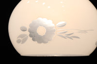 椿の花の透かし絵が浮かぶ可愛らしい電笠 DC8440