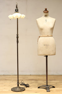 高さ1485ミリ!! クラシカルなデザインで上品な大型スタンドライト DC8431