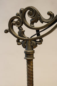 高さ1485ミリ!! クラシカルなデザインで上品な大型スタンドライト DC8431