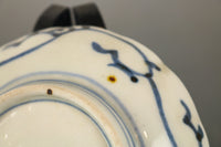 品の良い藍色が美しい蛸唐草模様の豆皿 DB4879 在庫2枚