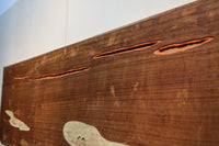 幅2192ミリ!! 素朴なレリーフ模様で味わい溢れる長尺透かし板 E8070 在庫1枚