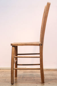 オーク木地の風合いと味わい溢れるアンティークチェアー DB7256c