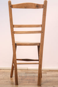 オーク木地の風合いと味わい溢れるアンティークチェアー DB7256c