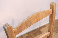 オーク木地の風合いと味わい溢れるアンティークチェアー DB7256c