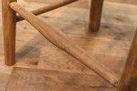 オーク木地の風合いと味わい溢れるアンティークチェアー DB7256c