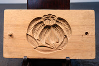 1-1abcde stock (1 b: 1 e: 1 e: 1 e: 1) with a lid-shaped DB7061abcde stock (a: 1 b: 1 c: 1 e: 1) with a lid of a large ring of flowers and