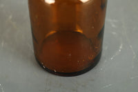 可愛らしいサイズの茶色のガラス瓶 Da5576k