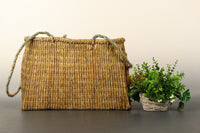 こなれた風合いが魅力の藁編みのバッグ DB7792