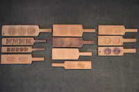 一つで複数個の菓子が作れる持ち手付きの菓子型 DB2486a-k 在庫9個