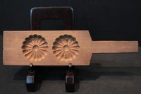 一つで複数個の菓子が作れる持ち手付きの菓子型 DB2486a-k 在庫9個