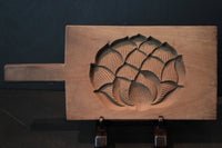 大きな絵柄が華やかな持ち手の付いた菓子型 DB2479a-p 在庫10個