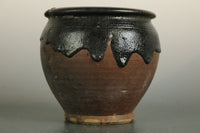 釉薬の色味や味わいが見事な小型の壺 DB4150