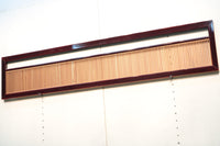 朱色の木枠と木地色の縦繁が雅で美しい欄間 E6817 在庫1枚