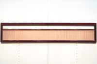 朱色の木枠と木地色の縦繁が雅で美しい欄間 E6817 在庫1枚