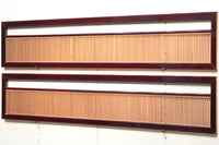 朱色の木枠と木地色の縦繁が雅で美しい欄間 E6817 在庫1枚