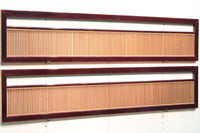 朱色の木枠と木地色の縦繁が雅で美しい欄間 E6817 在庫1枚