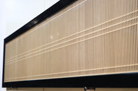 黒枠に木地色の縦繁が映えるガラス入り欄間 E8603 在庫1枚