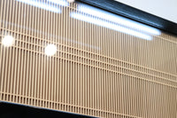 黒枠に木地色の縦繁が映えるガラス入り欄間 E8603 在庫1枚