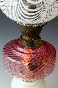 The red diamond vase stand lamp