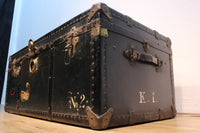 立派な金具の付いたお洒落なトランクケース DB2985