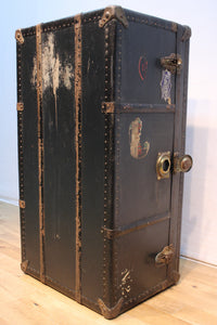 立派な金具の付いたお洒落なトランクケース DB2985