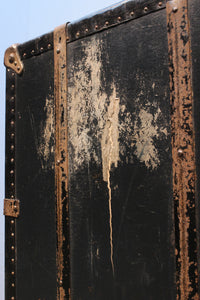 立派な金具の付いたお洒落なトランクケース DB2985