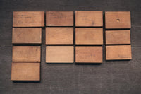 繊細な花模様を1つ描いた風情ある四角の菓子型 DB3107a-m 在庫4個