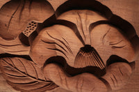 繊細な花模様を1つ描いた風情ある四角の菓子型 DB3107a-m 在庫4個