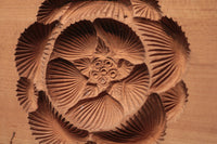 繊細な花模様を1つ描いた風情ある四角の菓子型 DB3107a-m 在庫4個