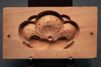 花木や家屋などの模様を1つ描いた情緒ある四角の菓子型 DB3108a-n 在庫8個