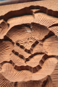 花木や家屋などの模様を1つ描いた情緒ある四角の菓子型 DB3108a-n 在庫8個