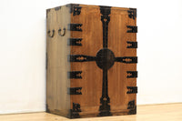 珍品!! 11杯の引き出しを備えた風格漂う行商箪笥 BB1089