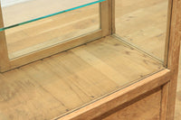 ディスプレイに最適な開放感ある4面ガラスケース BB1435