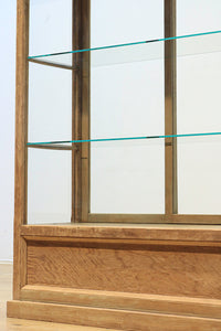 ディスプレイに最適な開放感ある4面ガラスケース BB1435