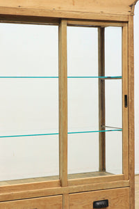 ディスプレイに最適な開放感ある4面ガラスケース BB1435