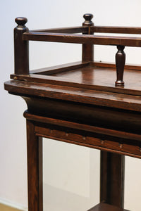 和モダンデザイン!! すっきり中を見渡せる小ぶりの四面ガラスショーケース BB1579