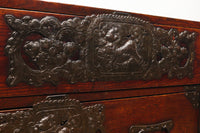 稀少!!唐獅子金具の古色を纏う仙台衣裳箪笥 Ba9316-MT