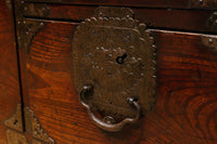 稀少!!唐獅子金具の古色を纏う仙台衣裳箪笥 Ba9316-MT